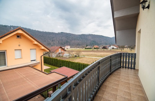 Skofljica Apartment | Apartments Želimlje