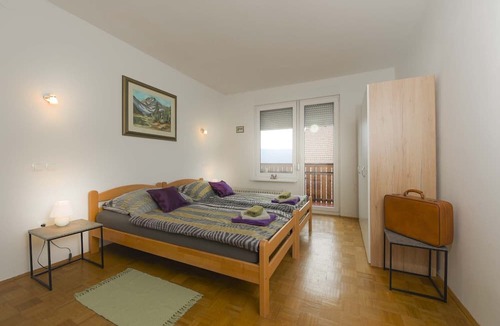 Zirovnica Apartment | Apartments Rikli Rodine near Bled
