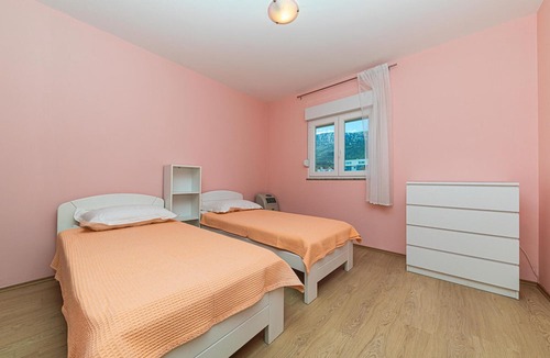 Kastel Sucurac Apartment | Stunning apartment in Kastel Sucurac with WiFi