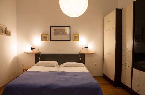 Ljubljana City Centre Apartment | Vita Tour As/Spacious 1BR APP in center with free AC and WiFi