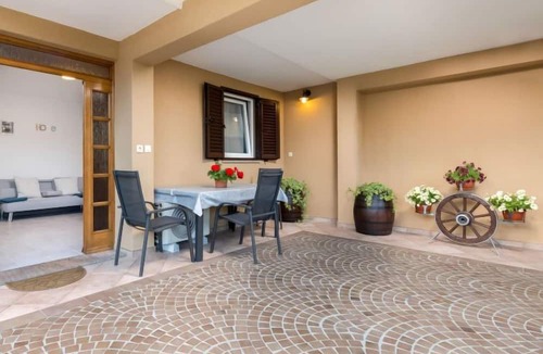 Pobri Apartment | Apartment Beni by Interhome