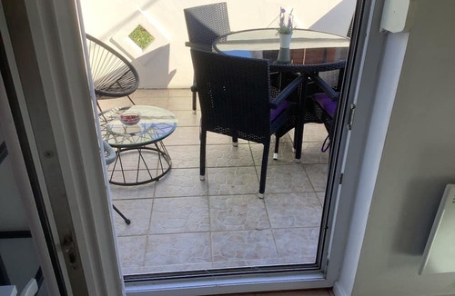 Bibinje Apartment | Apartment in Bibinje with Terrace, Air condition, WIFI, Washing machine (877-2)