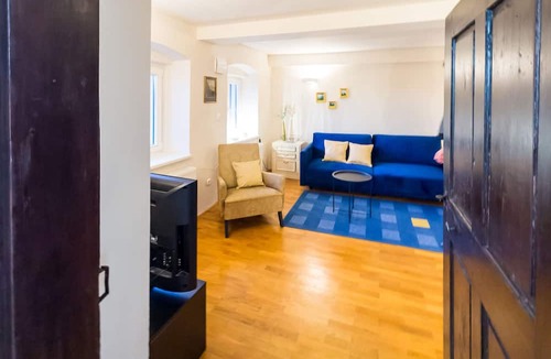Ljubljana Old Town Apartment | Stairway to the castle - apartment in the heart of historic centre