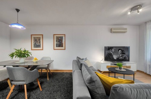 Buzdohanj Apartment | Terra Magica Deluxe Apartment OR Room with Private Parking, Terrace and Sea View