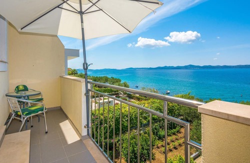 Kozino Apartment | Beautiful apartment in Kozino with house sea view