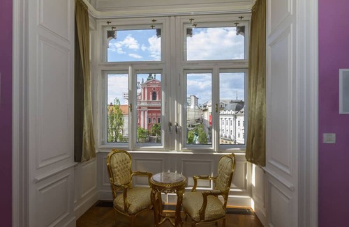 Ljubljana Old Town Apartment | Filips Palace Luxurious Apartment