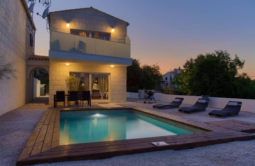 Vrh Villa | Pax House 1