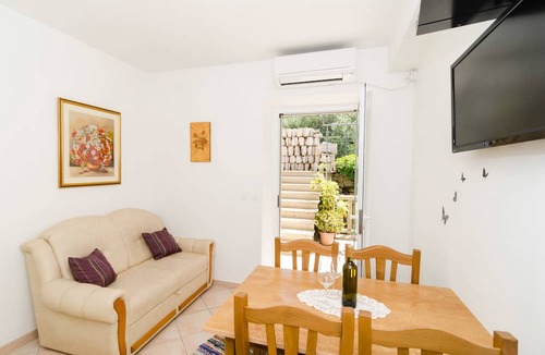 Lumbarda Apartment | Apartments Nikolina Lumbarda