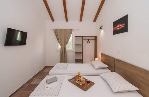 Pirovac Apartment | Rooms Agro B&B Linda