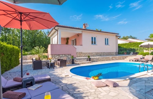 Becici House | Istrian Villa Stella for 8: Pool & Sauna, Sveti Bartul, Croatia