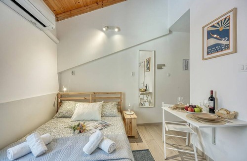 Cove Murtar Apartment | Lasta Lošinj Town