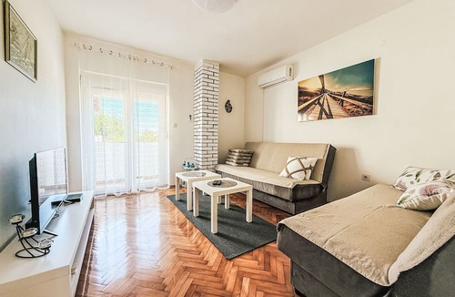 Diklo Apartment | Apartment Lucia by Interhome