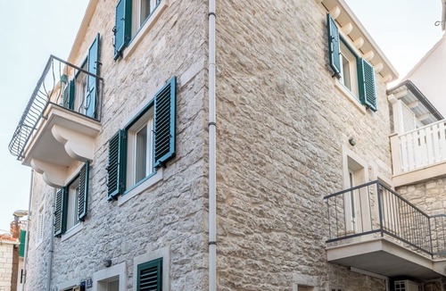 Pucisca Apartment | Apartments Sonja