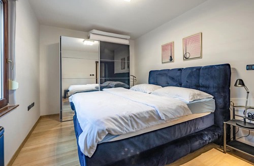 Volosko Apartment | Awesome apartment in Opatija with house sea view