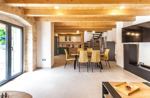 Modrusani Villa | Villa Doda with 2 bedrooms, garden, heated pool and sauna in Istria