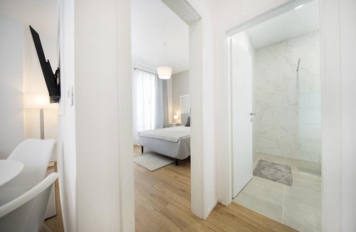 Ljubljana Old Town Apartment | Modern apartment in the heart of Ljubljana.Self checkin. 1min from Dragon bridge