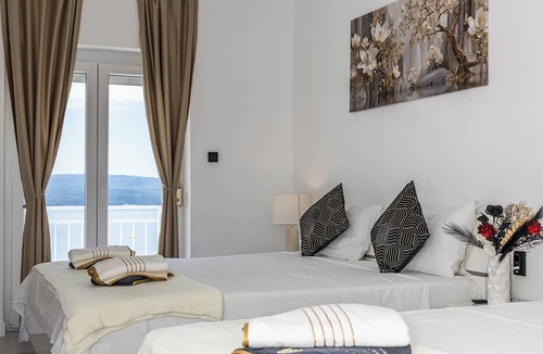 Crikvenica Villa | Royal Elysee