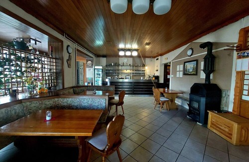 Hrastnik House | Triple Room with Balcony at Planinski Dom Gore