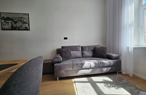 Ljubljana City Centre Apartment | Teo Tour AS/Cozy 1-bedroom apartment with free WiFi, AC in charming Ljubljana