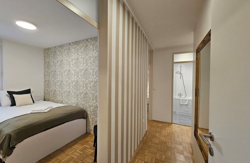 Ljubljana City Centre Apartment | Martin 3-bedroom Apartment Ljubljana center Tour As with free parking, WiFi, AC