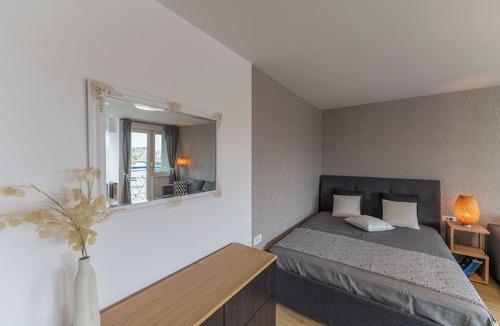 Ljubljana City Centre Apartment | Gilly Studio Apartment Tour As in delightful Ljubljana with balcony, AC and WiFi