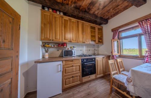 Veliki Lovrecan House | Holiday Home "Rim" - Kuća za odmor i kućice