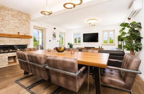 Momjan Villa | Villa ANDOLINI, a beauty in the Istrian hills