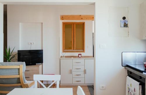 Cezarji Apartment | Apartma Severada