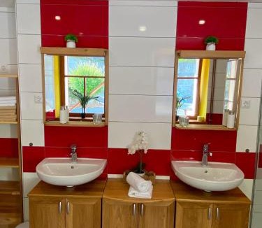 Visnja Gora Apartment | Apartma KAMNČAN