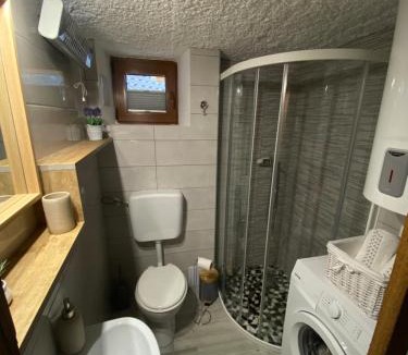 Idrija Apartment | Počitniška hiša Lily