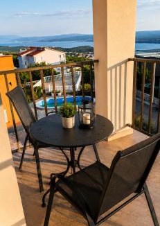 Smrika Apartment | Family and pet friendly apartment Frankopan Croatia