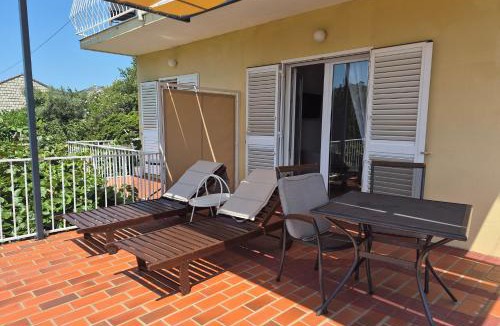 Srebreno House | Guest House Kanjuo