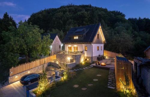 Plitvica Selo Villa | Endem House - Sauna & Jacuzzi in Plitvice Lakes by Irundo