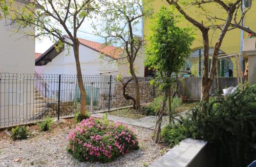 Tice Apartment | Apartment Nemira 17039a