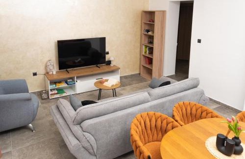 Donje Polje Apartment | The View - apartman with private pool in Vrpolje