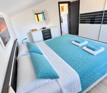 Zambratija Apartment | Apartment Pharos