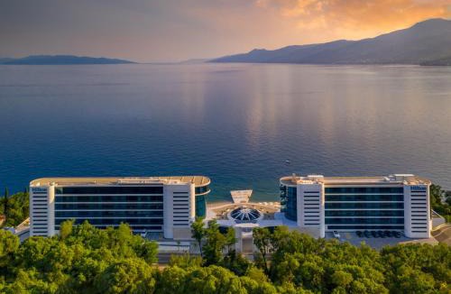 Rubesi Hotel | Hilton Rijeka Costabella Beach Resort And Spa