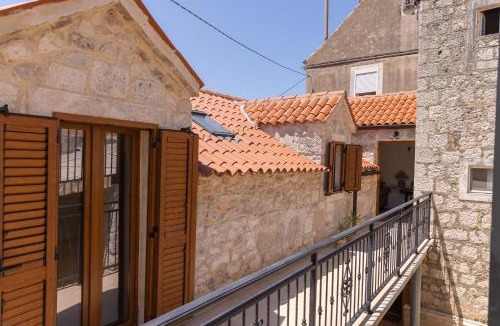 Lozisca House | Stone house Sprtini-Brač