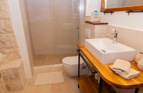 Lozisca House | Stone house Sprtini-Brač