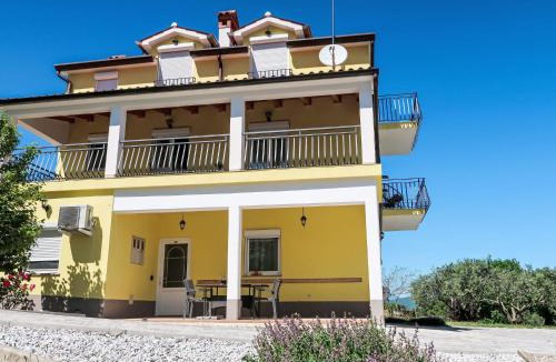 Crni Apartment | Apartment Marinella-2 by Interhome