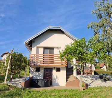 Dobrovnik House | Počitniška hiša Kuferland