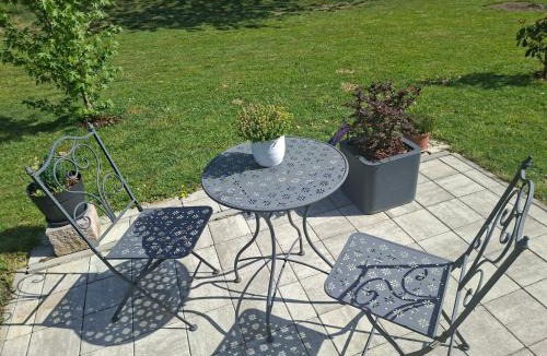 Bostanj Bed & Breakfast | BRIGITA Holiday Rooms - udobje, mir in sprostitev v bližini jezera