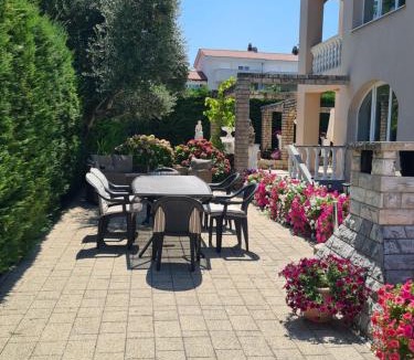 Milcetici Apartment | Villa Rea