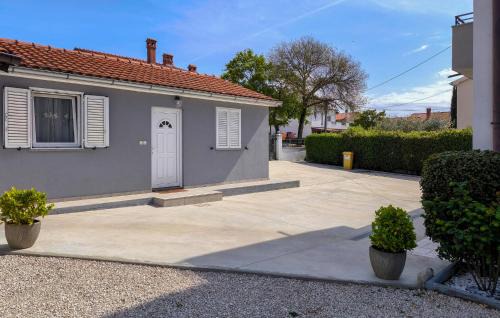 Zminj House | One-Bedroom Holiday Home In Zminj