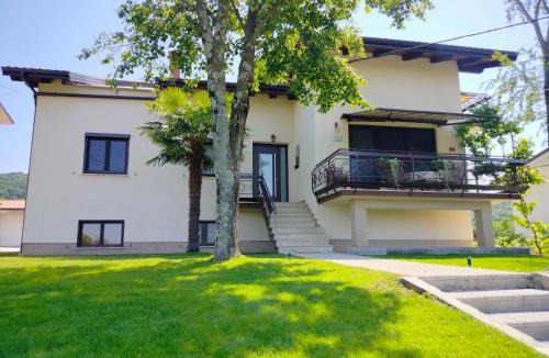 Brda Apartment | Apartma Breza