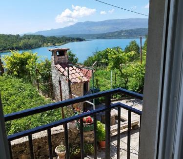 Vrlika Apartment | Mara village house