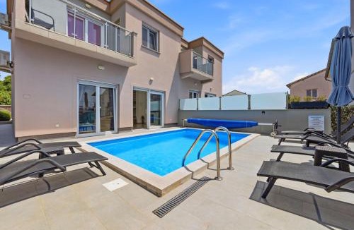 Skrbcici Villa | Holiday house "Sabine pink" with heated pool