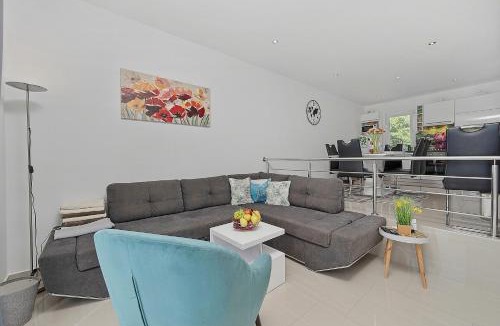 Skrbcici Villa | Holiday house "Sabine green"