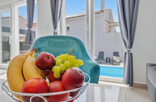 Skrbcici Villa | Holiday house "Sabine green"