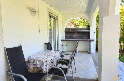Secovlje Apartment | Riverside Apartments - pet friendly